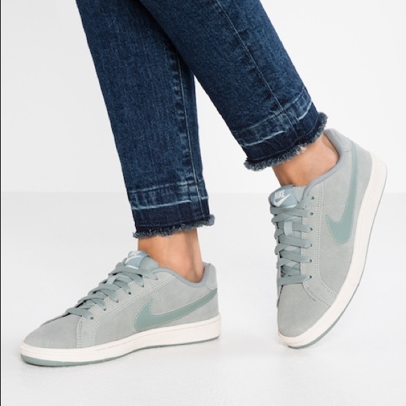 nike court royale suede trainers ladies